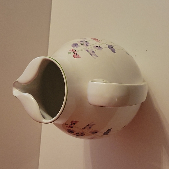 Hand Painted by Gerald Gulotta, Block Bernarda Brand, 8" high & 8" wide, - Picture 2 of 3